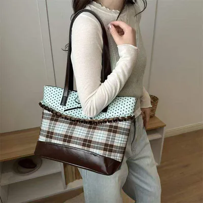 Large Capacity Commute Underarm Bag