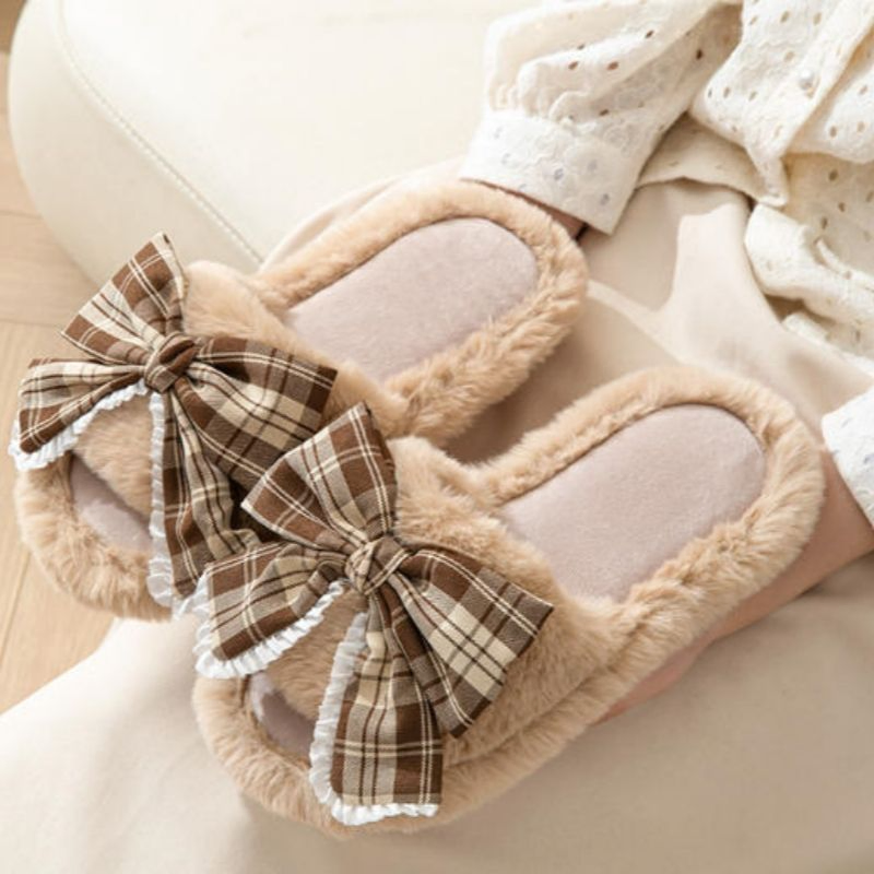 Ladies' Plush Bow slippers with Creative Design