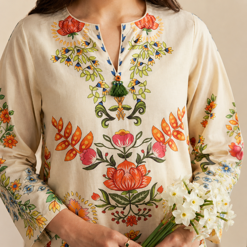 ZELLBURY 3 PIECES PRINTED TEXTURED LAWN (Kurta Dupatta Trouser)