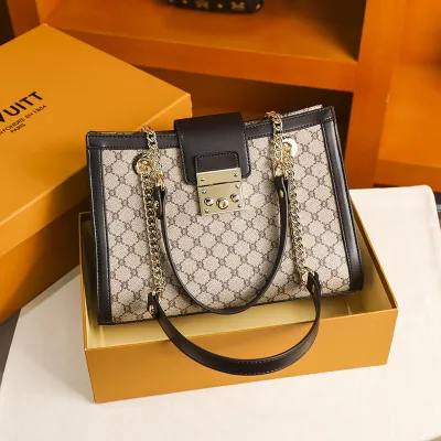 Genuine Leather European Retro Women’s Crossbody Handbag | Large Capacity Cowhide Shoulder Bag