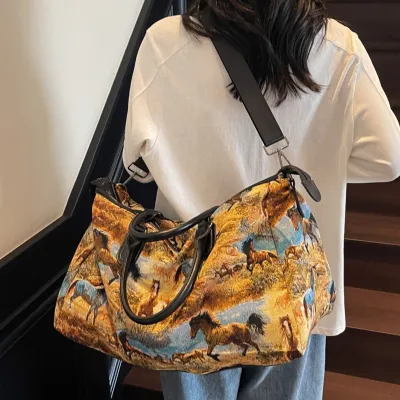 Retro Horse Design Travel Bag | Large Capacity Waterproof Canvas Gym & Sports Bag