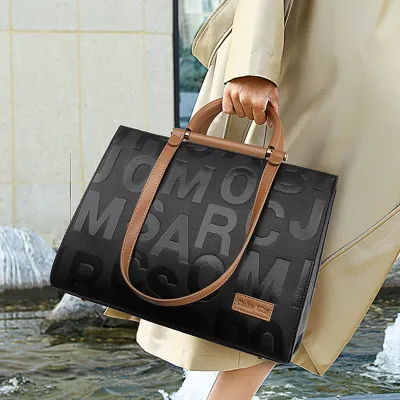 High-End Large Capacity Women’s Tote | Retro Fashionable Crossbody Handbag