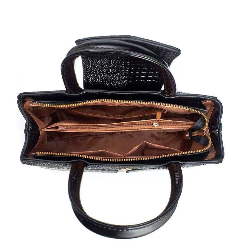 Crocodile Pattern Large Capacity Handbag | Elegant Textured Women’s Shoulder Bag