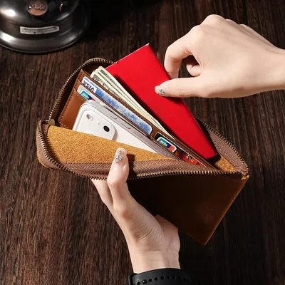 Top-Grain Crazy Horse Leather Long Wallet for Women – Vintage Genuine Leather Phone Clutch