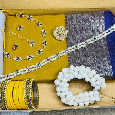 Elegant Mustard Yellow Saree Combo Set with Pearl Jewelry, Bangles & White Flower Gajra – Complete Festive Look