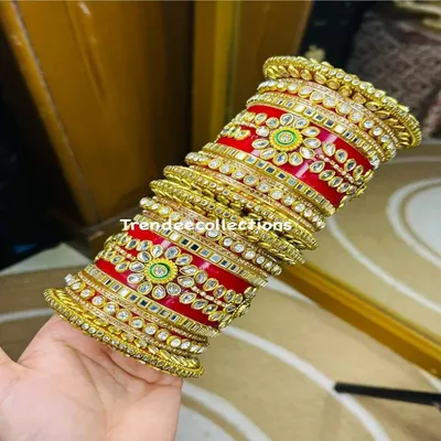 Luxury Red Bridal Chura Set with Kundan & Pearl Work – Premium Wedding Bangles