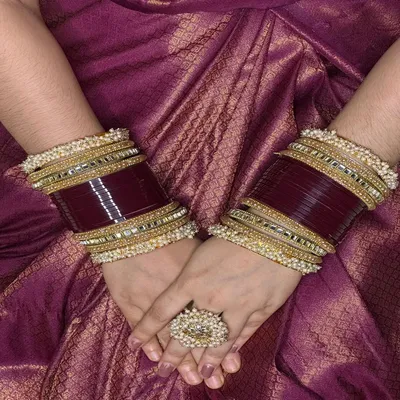 Premium Maroon Bridal Chura Set with Pearl & Kundan Work – Luxury Wedding Bangles