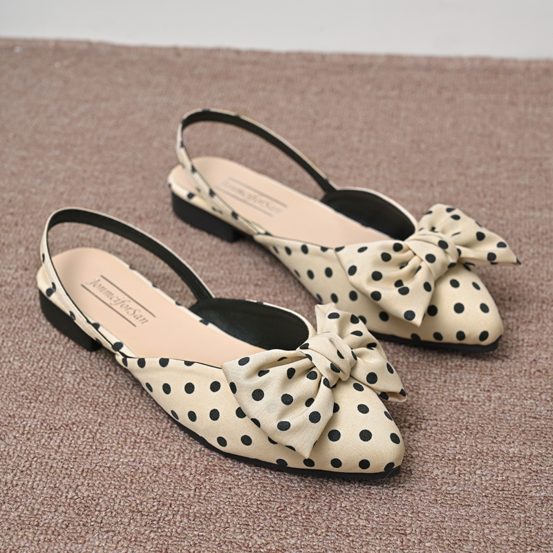 POINTED-TOE HOUNDSTOOTH BLACK HIGH HEELS