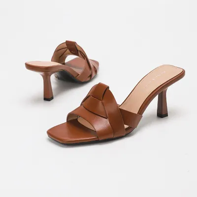  CROSS STRAP SQUARE TOE HIGH-HEELS