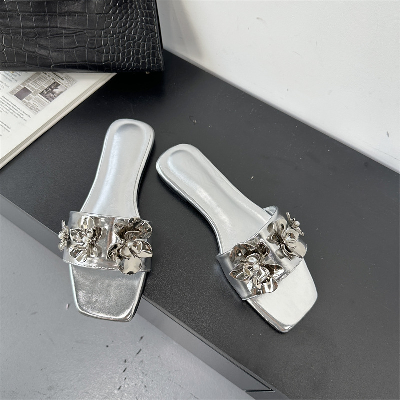 SQUARE TOE, BLACK EMBOSSED FLAT SLIPPERS