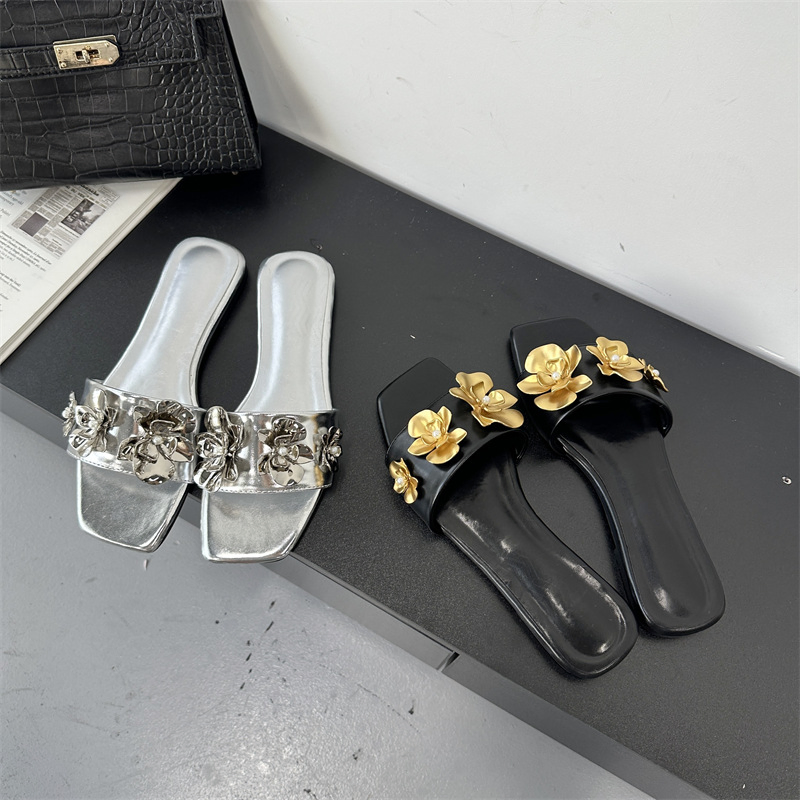 SQUARE TOE, BLACK EMBOSSED FLAT SLIPPERS