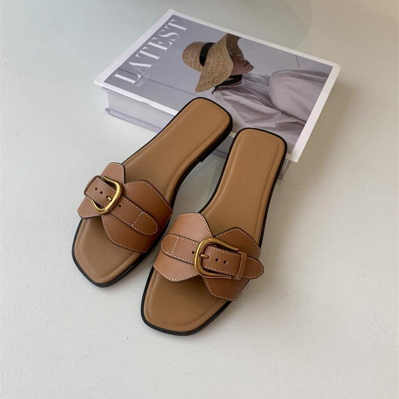 SQUARE-TOE FLAT-BOTTOMED LEATHER BUCKLE SANDALS