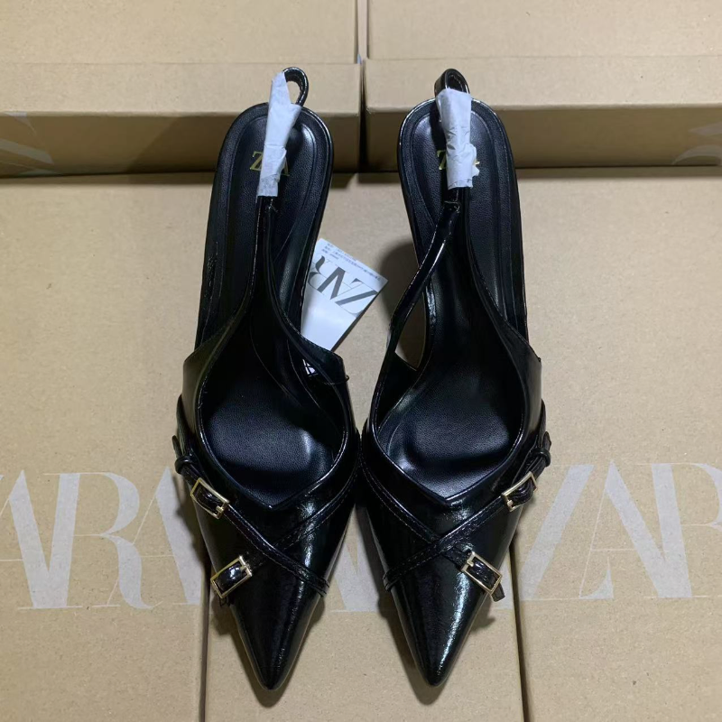 SLEEK BLACK POINTED BUCKLE HEELS