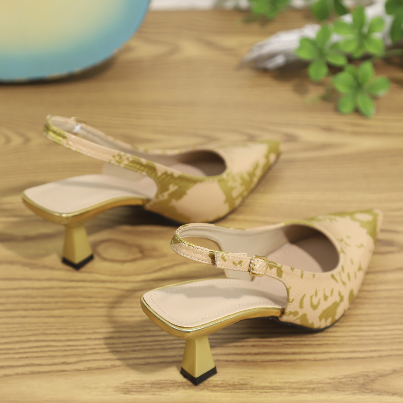 GOLDEN WHISPER SLINGBACKS