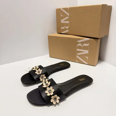 NOIR DAISY SLIDES