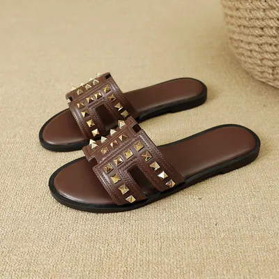 STUDDED H STRAP