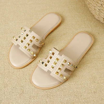 STUDDED H STRAP