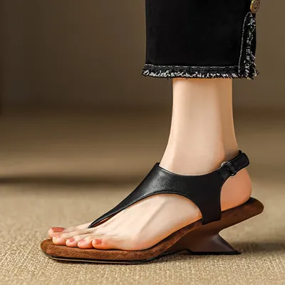 BARECHIC WEDGE