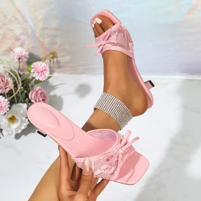 CUTE CRUSH HEELS