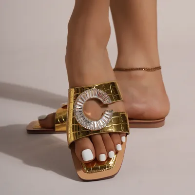 GLAM CRESCENT SANDALS
