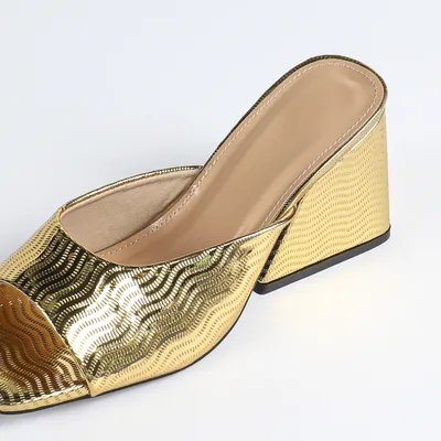 VALENCIA GOLD WEDGES