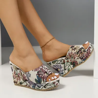 MEADOW BLOOM WEDGES