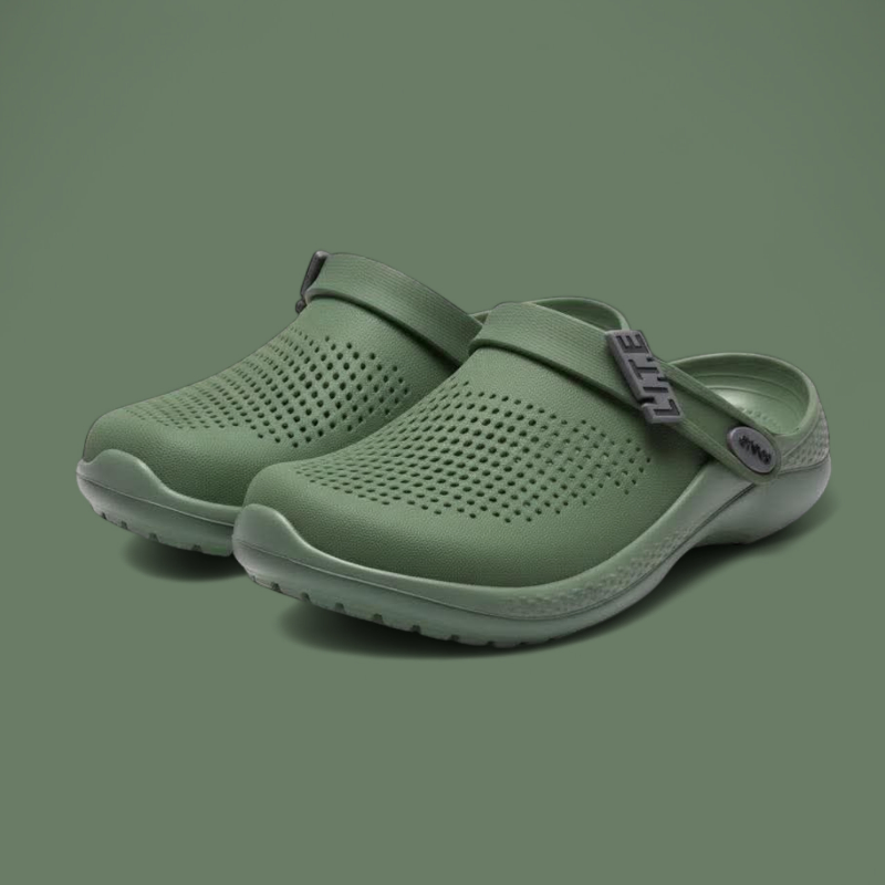 Men’s Lightweight Breathable Crocs