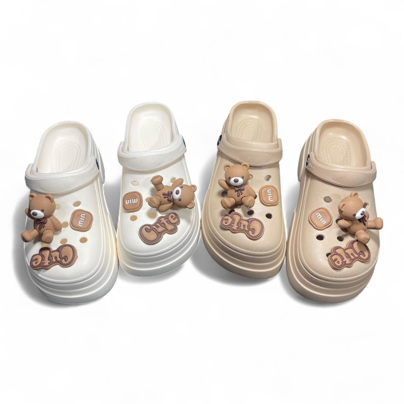 Thick-soled cartoon clogs