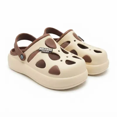 Lightweight Everyday Slip-On Clogs 