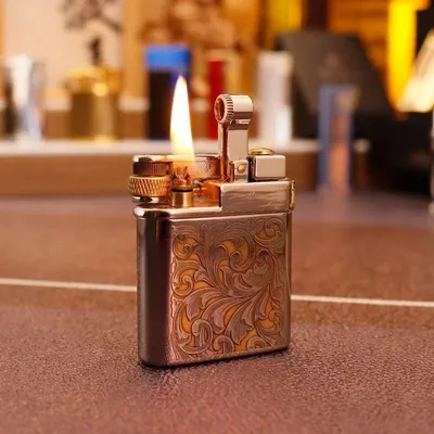 CHIEF Leader 311 Flower Retro Kerosene Lighter