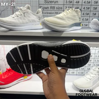 Under Armour HOVR Phantom 3 SE