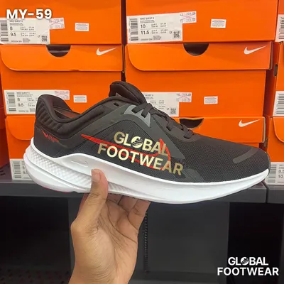 Nike Quest 5 running shoes