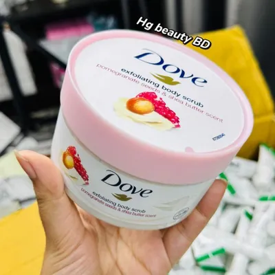 Dove Pomegranate Seeds Exfoliating Body Scrub 225ml