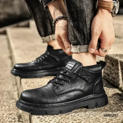 Onyx Blast Martin Boots