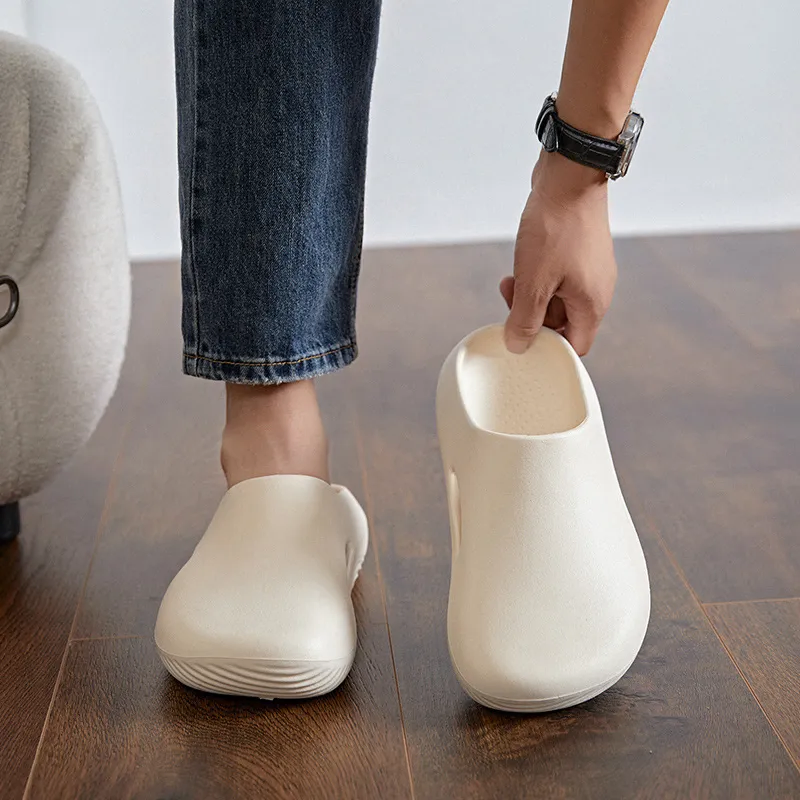 Velvet Hold Men’s Slippers 