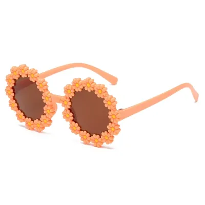 Colorful Trendy Instagram-Style Daisy Sunglass