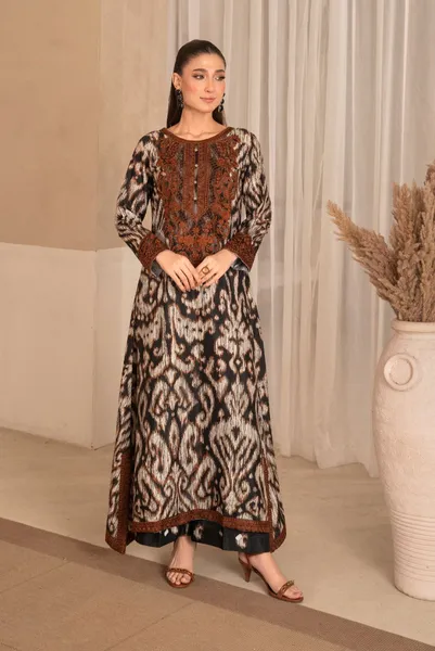 Original Pakistani Sahiba's By Mirza Kaftan Style  Stitched 2pc _ Black 