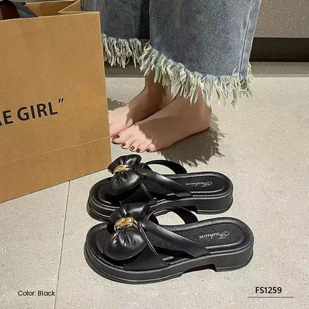 Cozy Whisper Women’s Slippers