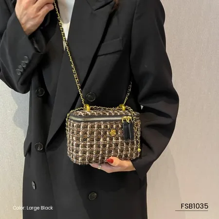 Clover Chic Women’s Shoulder Bag