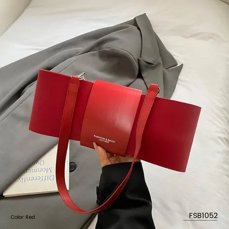 The Montauk Women’s Shoulder Bag