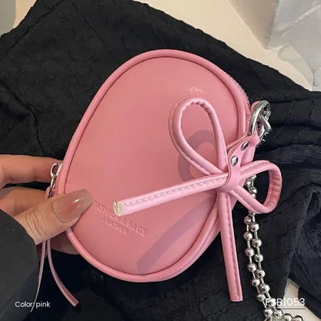 Nina Curve Women’s Shoulder Bag