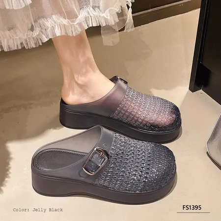 Belina Vale Women's Slippers