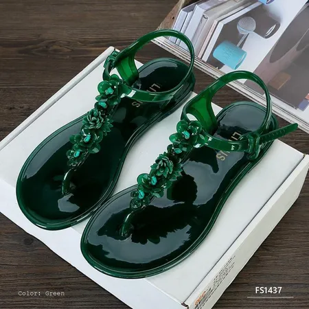 Ravella Cove Women's Slippers