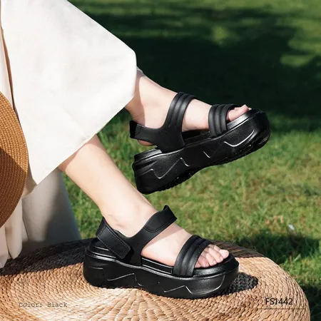 Wistera Shore Women's Slippers