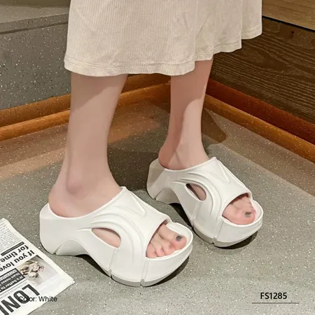 Vionelle Ridge Women's Slippers