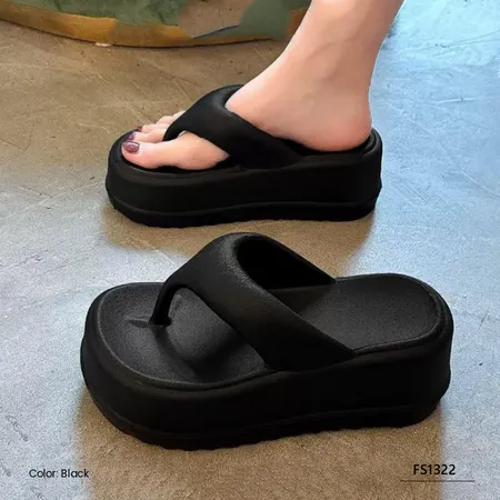 Farella Pearl Women's Slippers