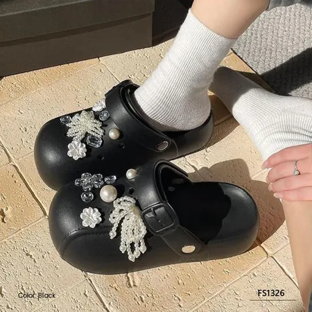 Jelora Cove Women's Slippers