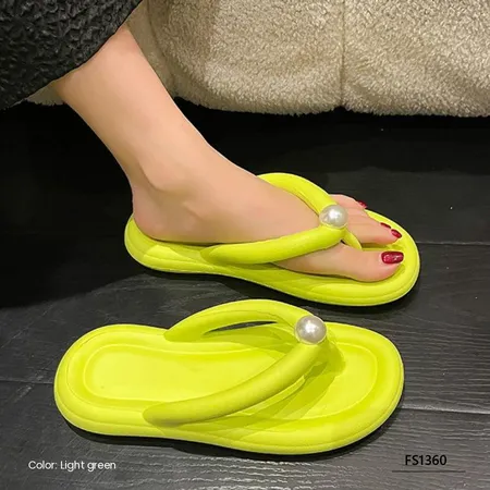 Rovella Bay Women's Slippers