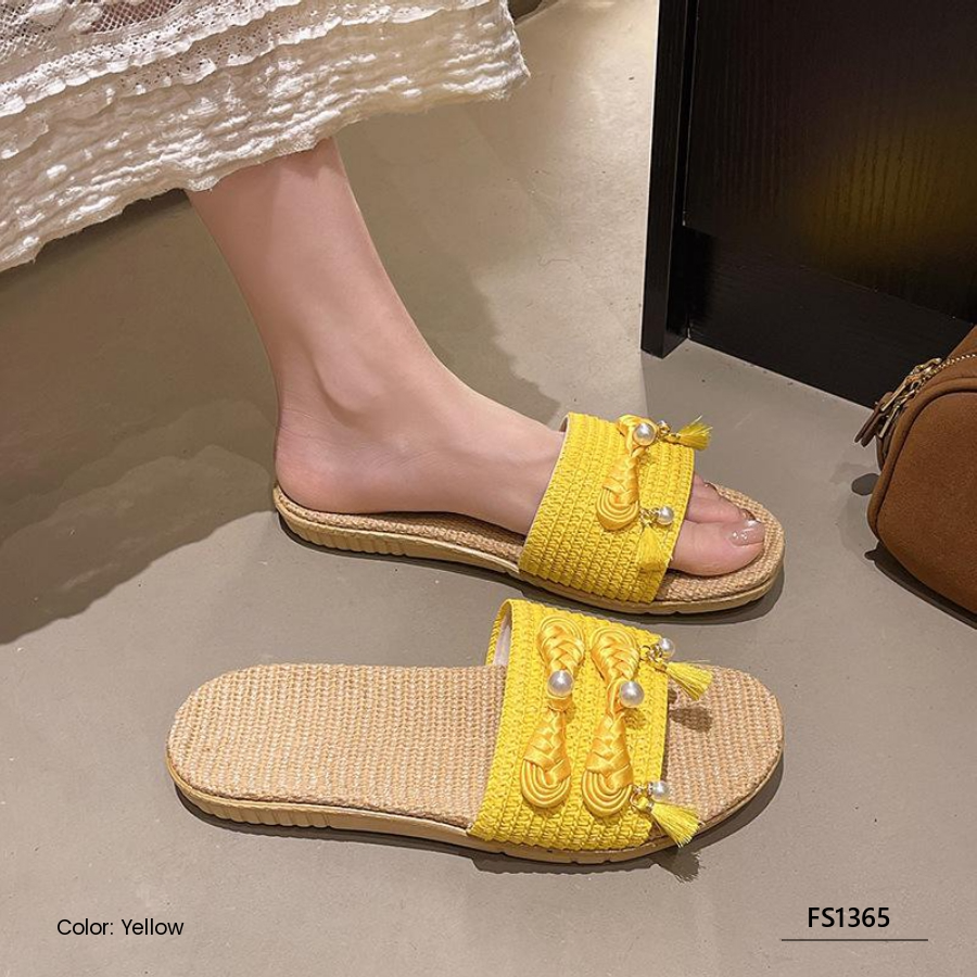 Wynelle Brook Women's Slippers