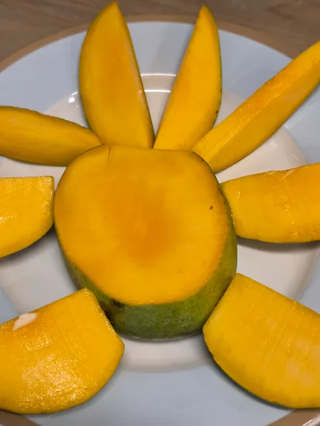 সাতক্ষীরার ফরমালিনমুক্ত গোবিন্দভোগ আম